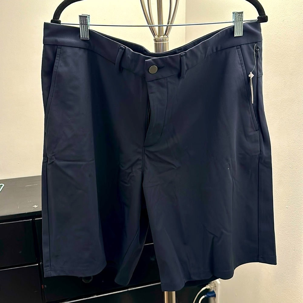 Navy Blue Men’s Shorts - Old Navy Active - 4-way stretch